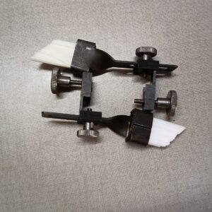 Feeder Brush Paper stuck